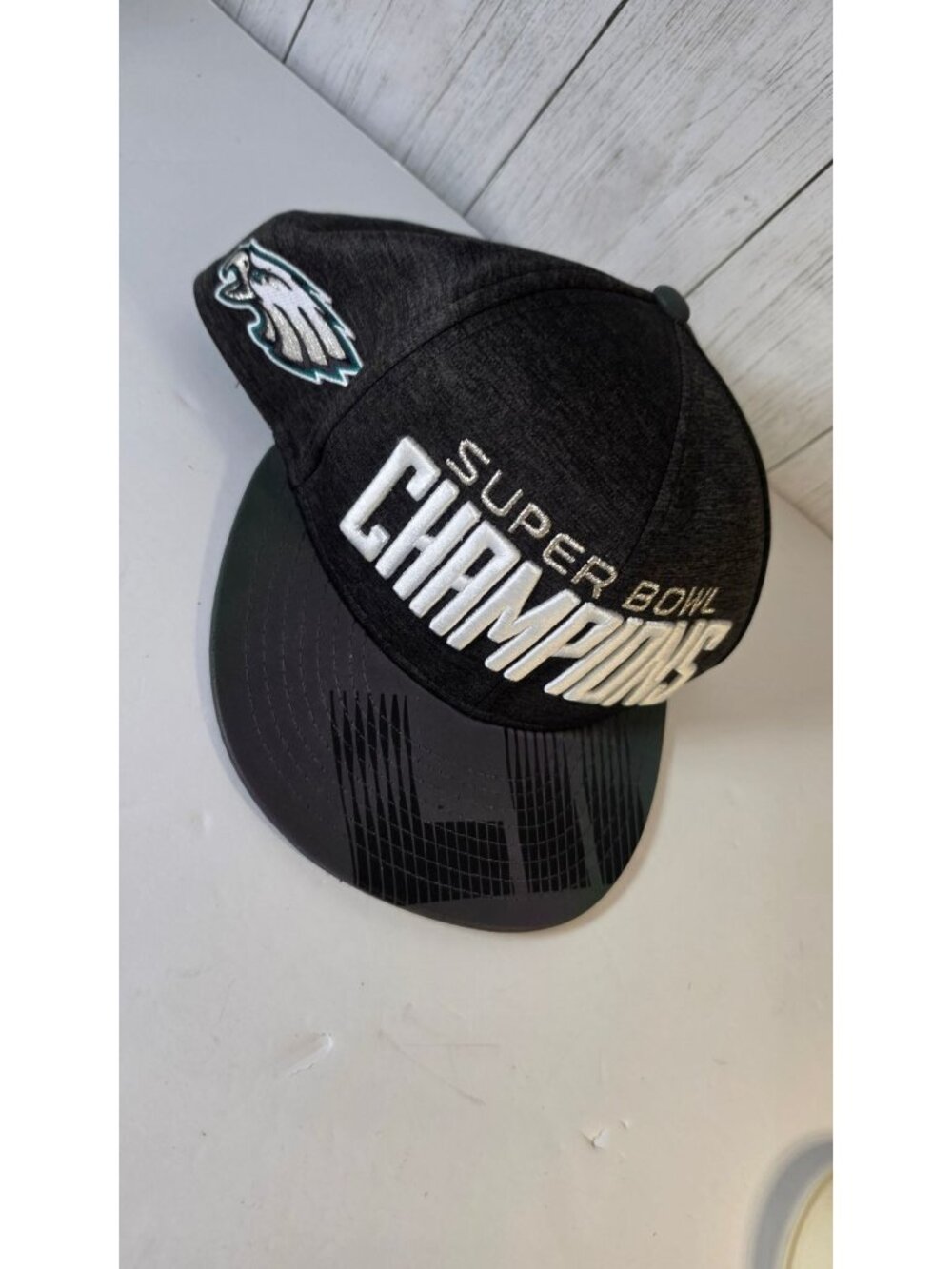 NEW ERA PHILADELPHIA EAGLES SUPER BOWL CHAMPIONS BLACK 9FIFTY SNAPBACK HAT NFL C